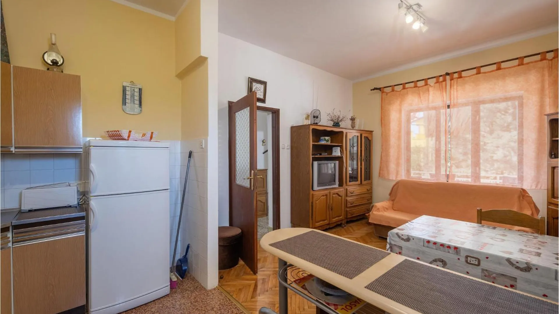 2 Bedroom Gorgeous Apartment In Novi Vinodolski Croatia