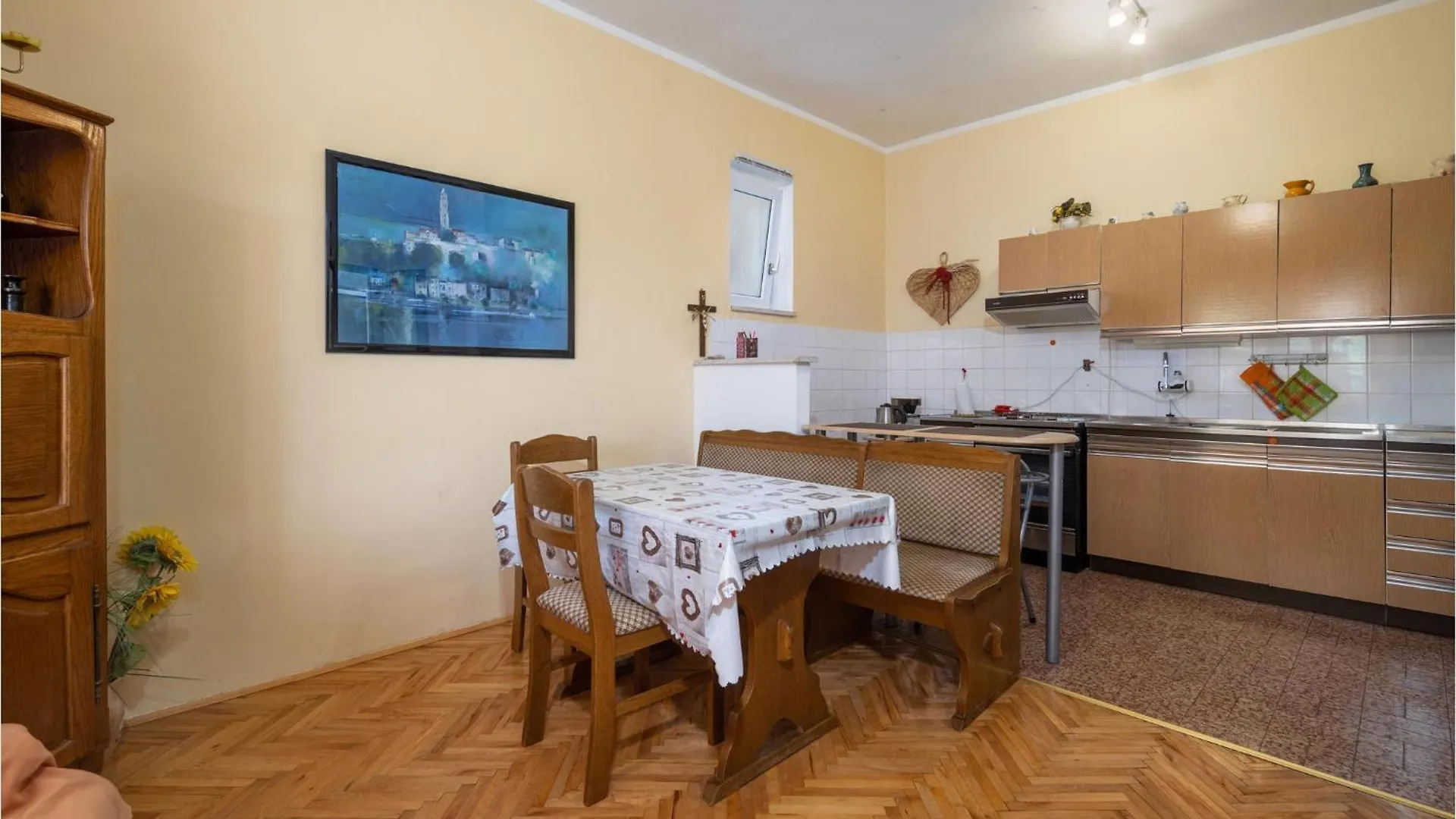 2 Bedroom Gorgeous Apartment In Novi Vinodolski